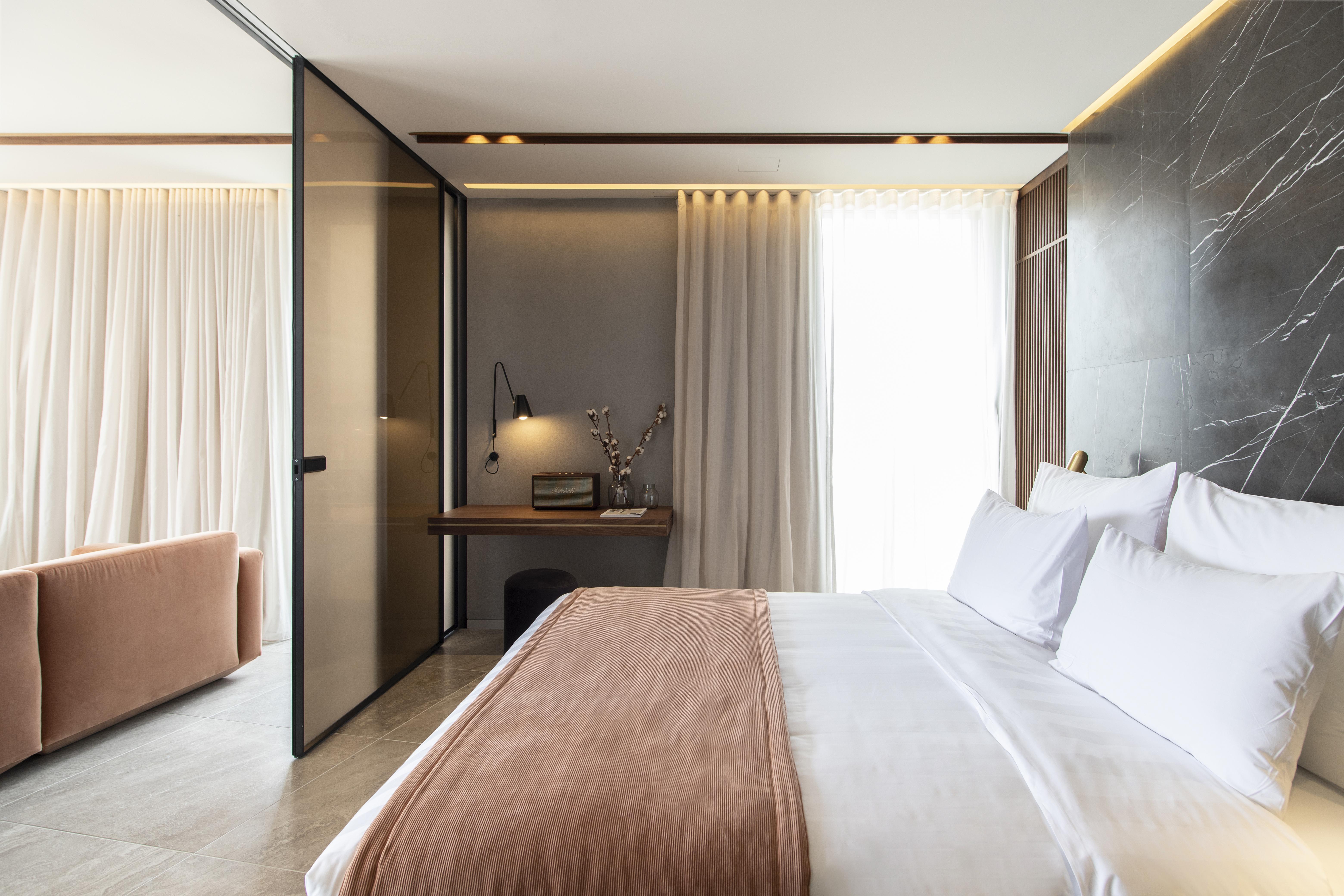Perianth Hotel Атина Екстериор снимка Deluxe Room